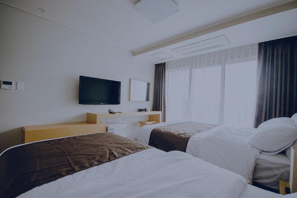 Jeju Lavender Hotel Сеогвипо Екстериор снимка